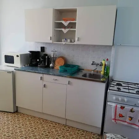 Julia Haz Apartman *